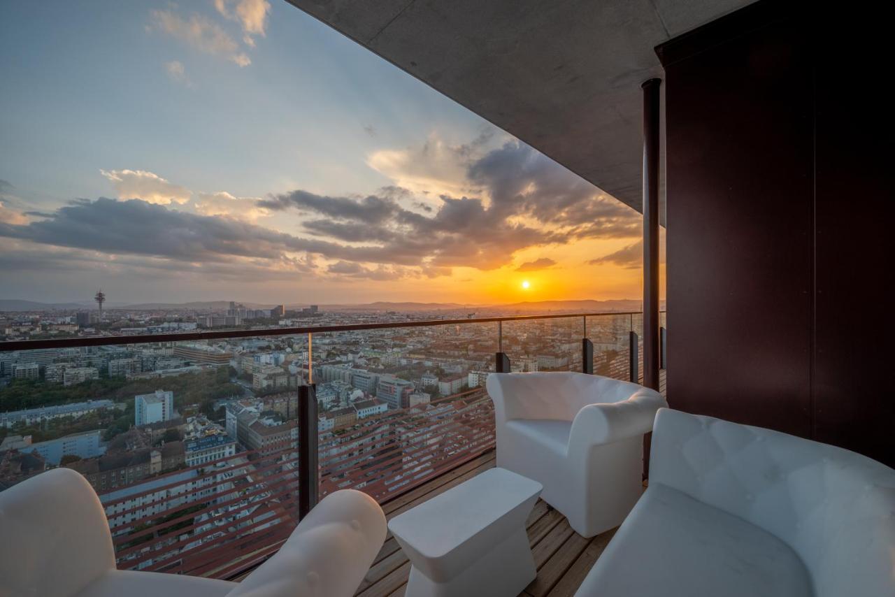 Exclusive 2Br Skyline Penthouse By Hm Leilighet Wien Eksteriør bilde