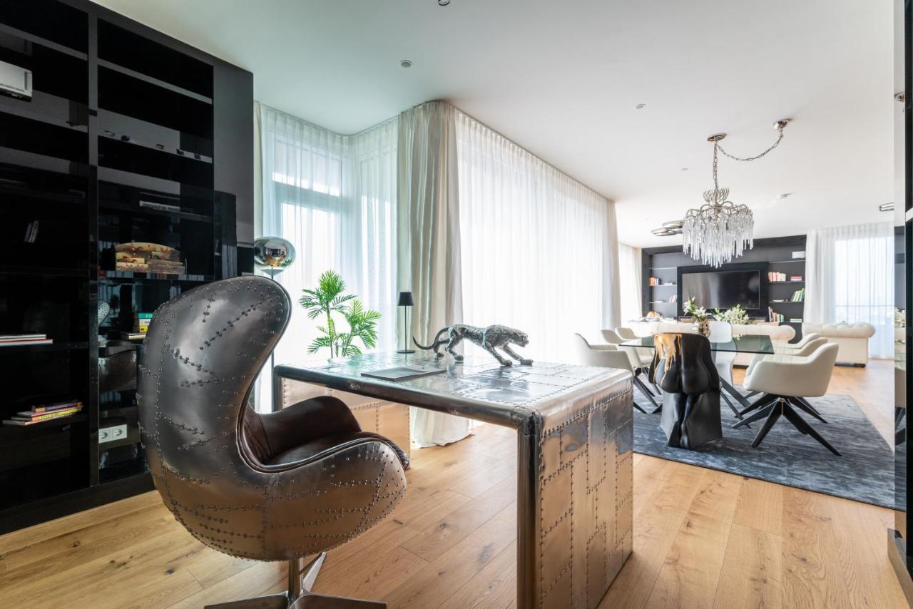 Exclusive 2Br Skyline Penthouse By Hm Leilighet Wien Eksteriør bilde