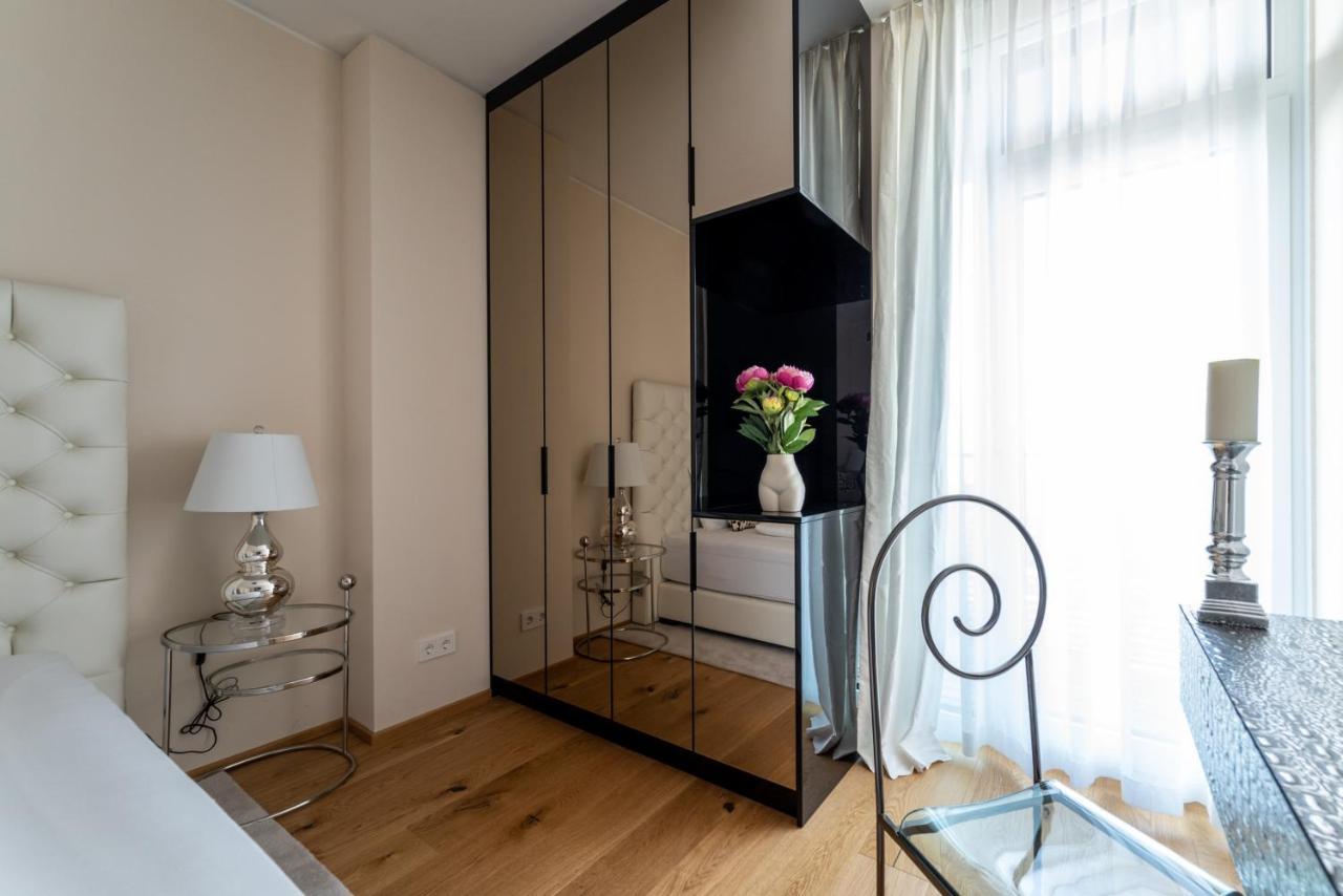 Exclusive 2Br Skyline Penthouse By Hm Leilighet Wien Eksteriør bilde